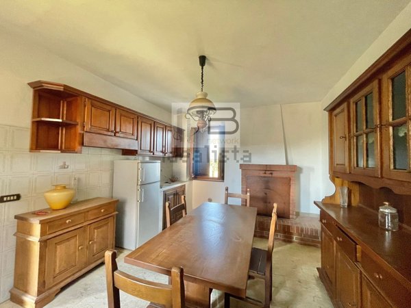 casa indipendente in vendita a Camaiore in zona Capezzano Pianore