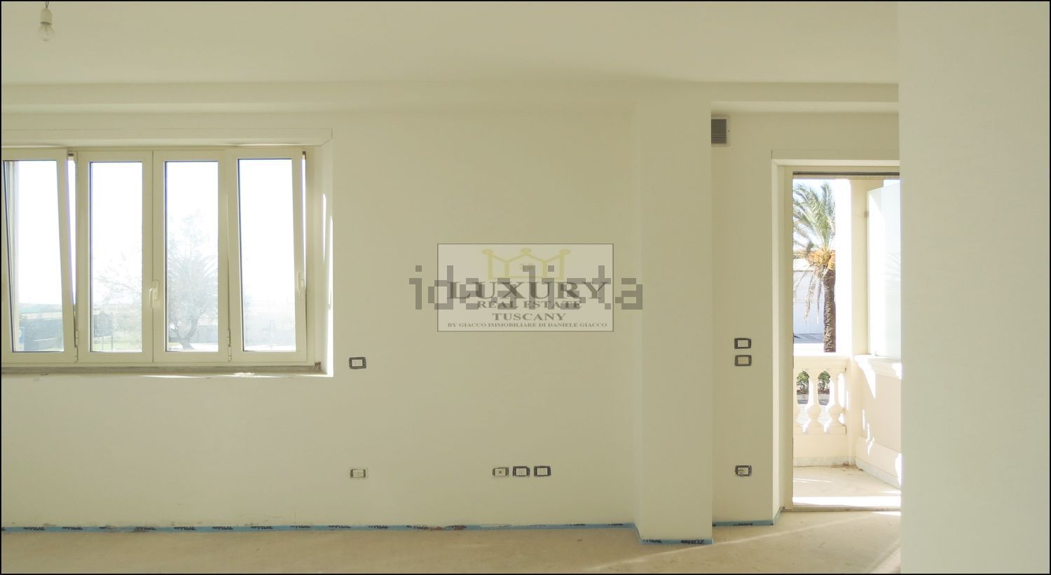 appartamento in vendita a Camaiore in zona Lido di Camaiore