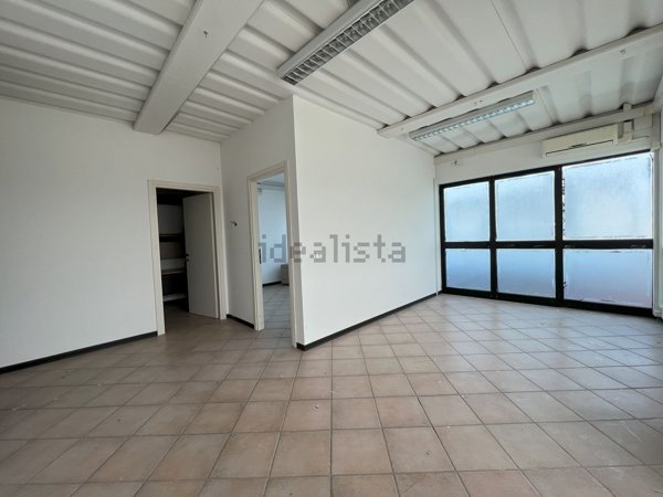 ufficio in vendita a Camaiore