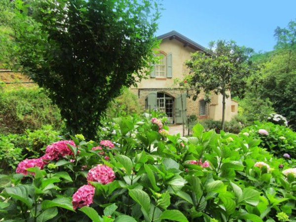 casa indipendente in vendita a Camaiore