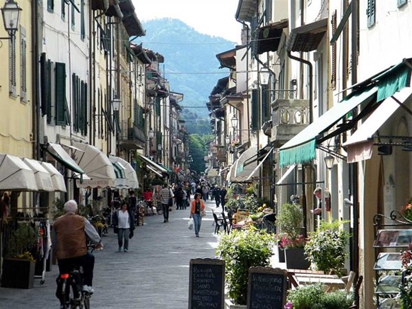 ufficio in vendita a Camaiore