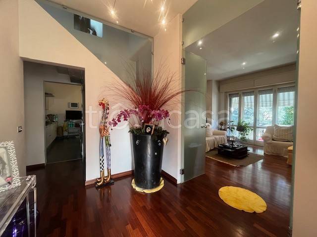 casa indipendente in vendita a Camaiore in zona Lido di Camaiore