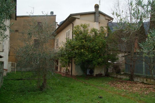 casa indipendente in vendita a Camaiore