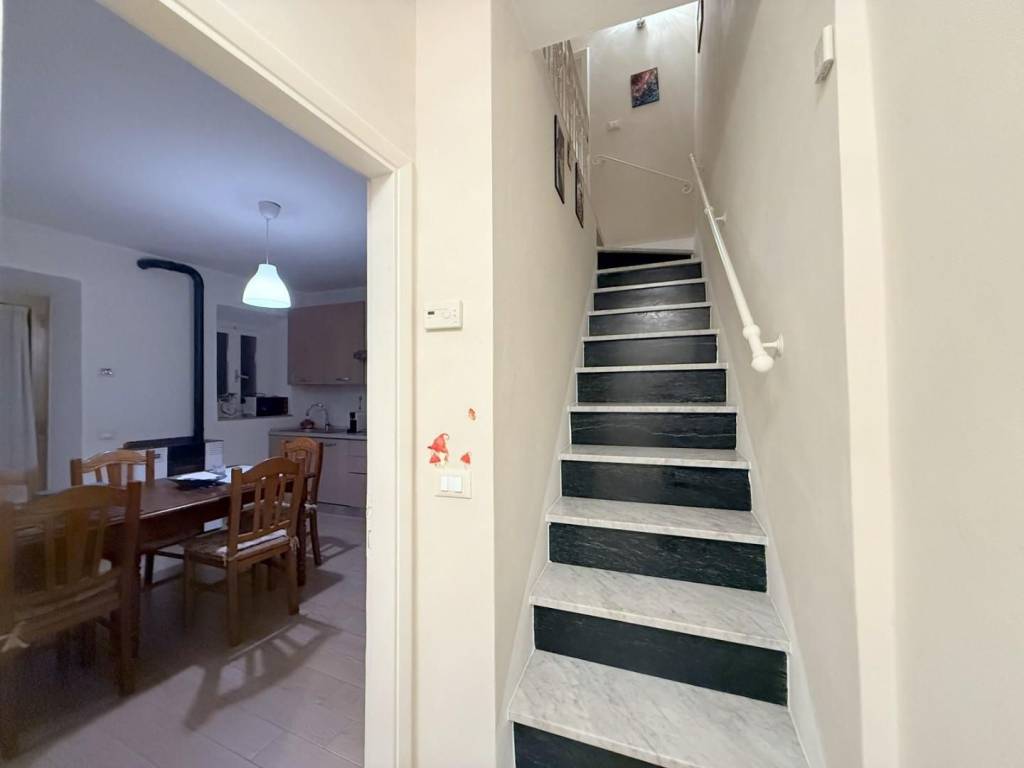 appartamento in vendita a Camaiore in zona Greppolungo