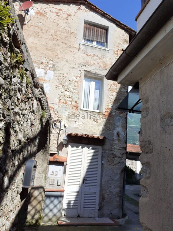 casa indipendente in vendita a Camaiore