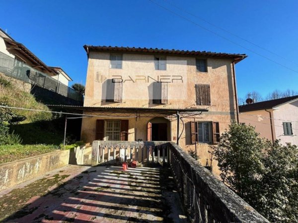 casa indipendente in vendita a Camaiore in zona Lido di Camaiore