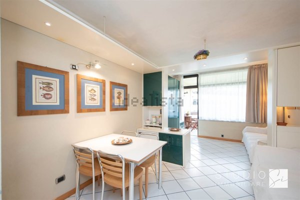 appartamento in vendita a Camaiore in zona Lido di Camaiore