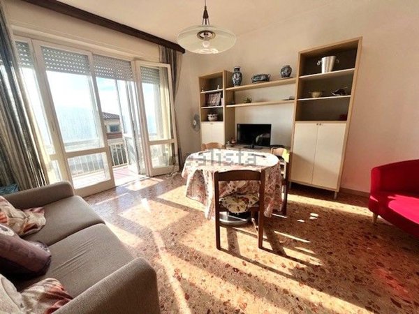 appartamento in vendita a Camaiore in zona Lido di Camaiore