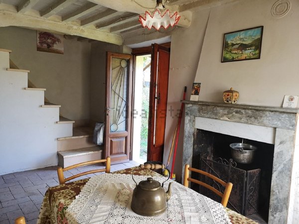 pentavano in vendita a Camaiore