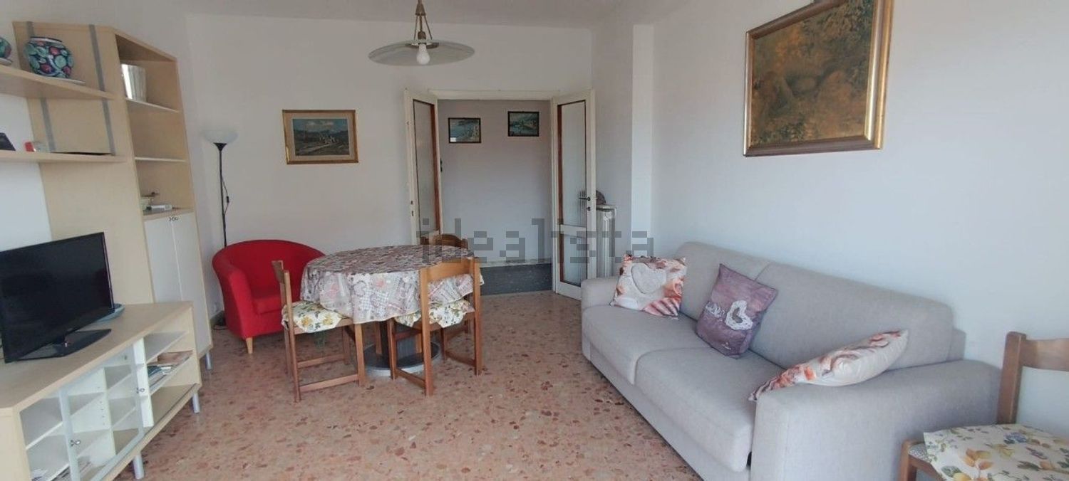 appartamento in vendita a Camaiore in zona Lido di Camaiore