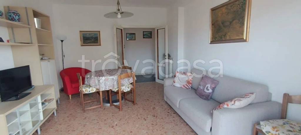 appartamento in vendita a Camaiore in zona Lido di Camaiore