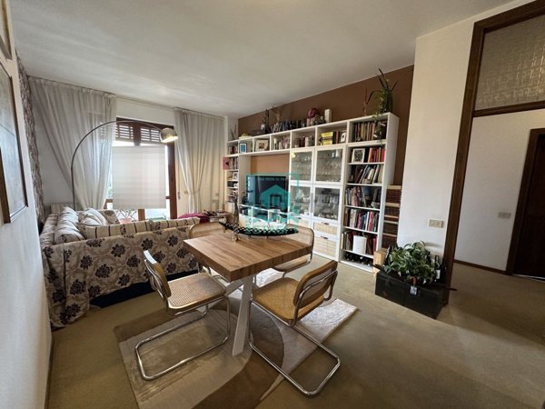 appartamento in vendita a Camaiore in zona Lido di Camaiore