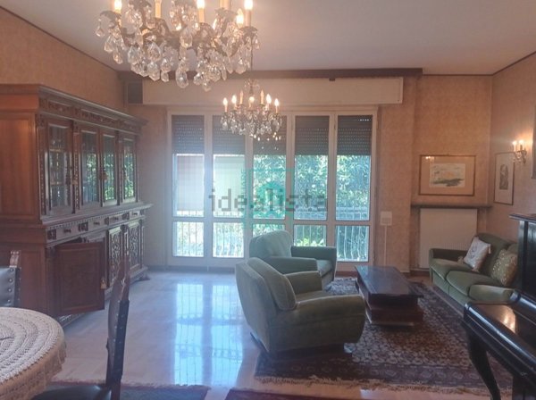 casa indipendente in vendita a Camaiore in zona Lido di Camaiore