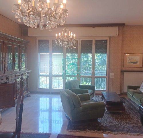 casa indipendente in vendita a Camaiore in zona Lido di Camaiore