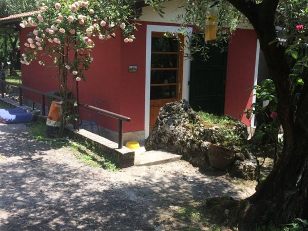 casa indipendente in vendita a Camaiore