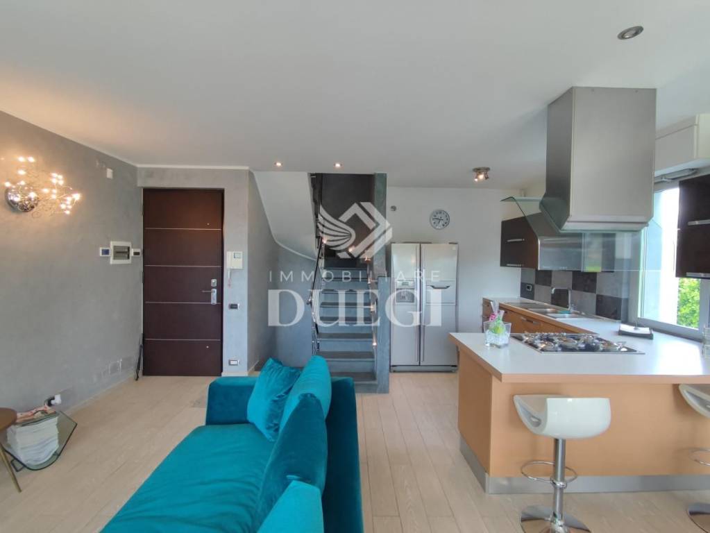 casa indipendente in vendita a Camaiore in zona Lido di Camaiore