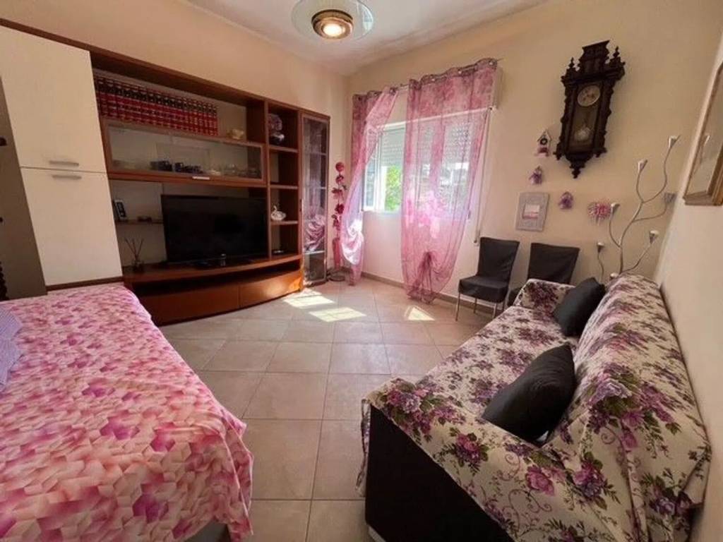 appartamento in vendita a Camaiore in zona Lido di Camaiore