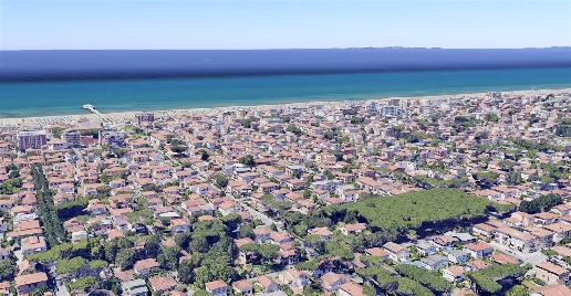 appartamento in vendita a Camaiore in zona Lido di Camaiore