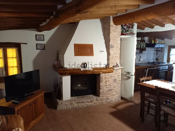 appartamento in vendita a Camaiore in zona Metato