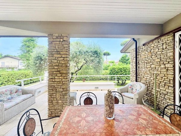 casa indipendente in vendita a Camaiore in zona Lido di Camaiore