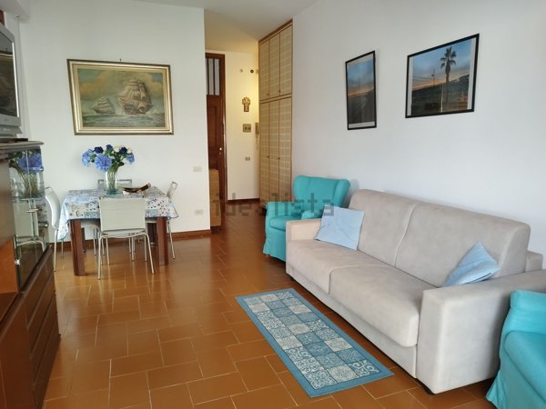 appartamento in vendita a Camaiore in zona Lido di Camaiore