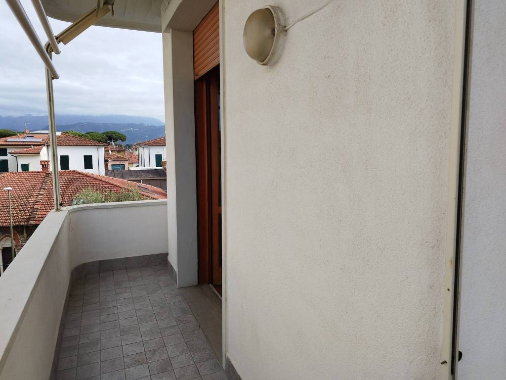 appartamento in vendita a Camaiore in zona Lido di Camaiore