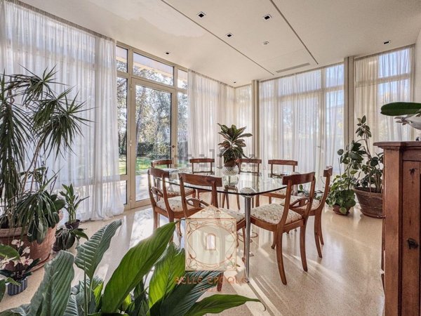 casa indipendente in vendita a Camaiore in zona Lido di Camaiore