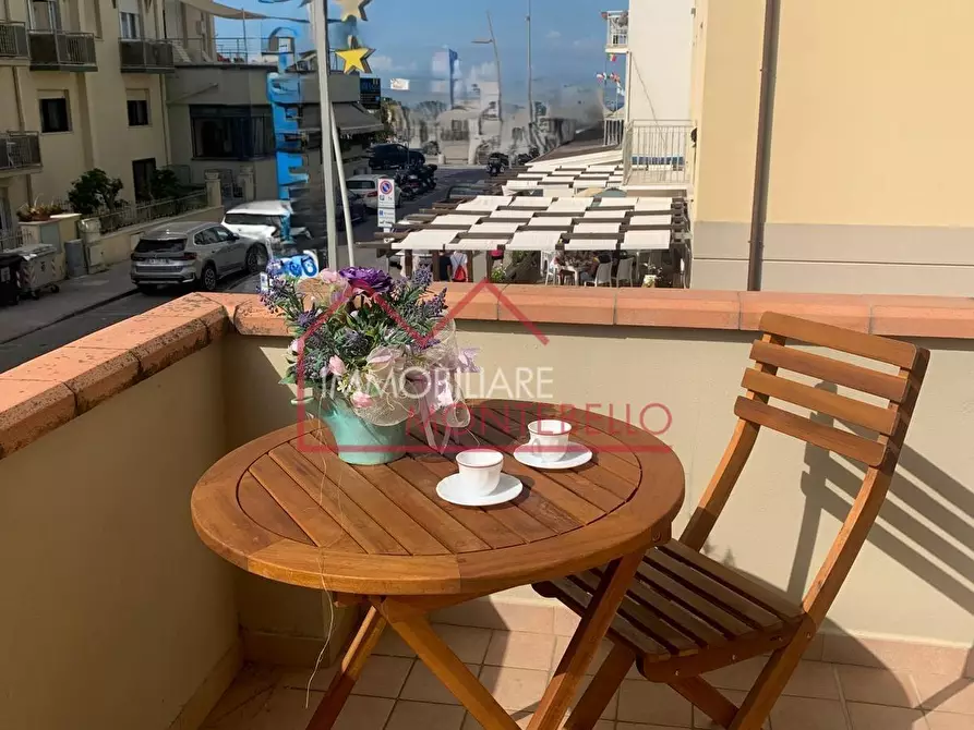 appartamento in vendita a Camaiore in zona Lido di Camaiore