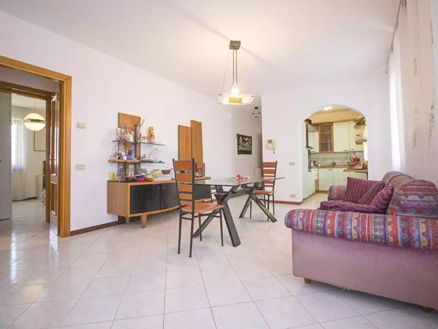 appartamento in vendita a Camaiore in zona Lido di Camaiore