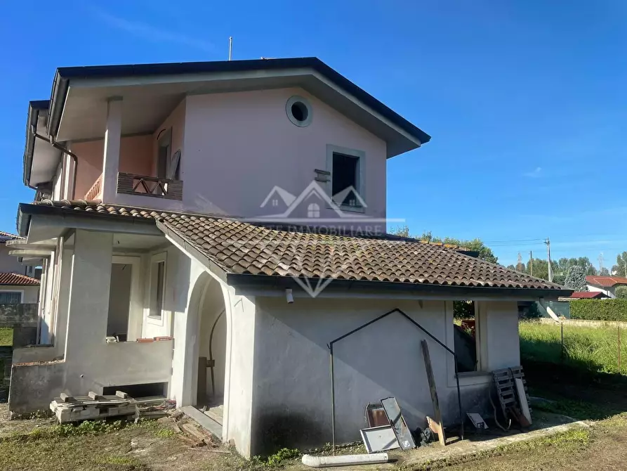 casa indipendente in vendita a Camaiore in zona Capezzano Pianore