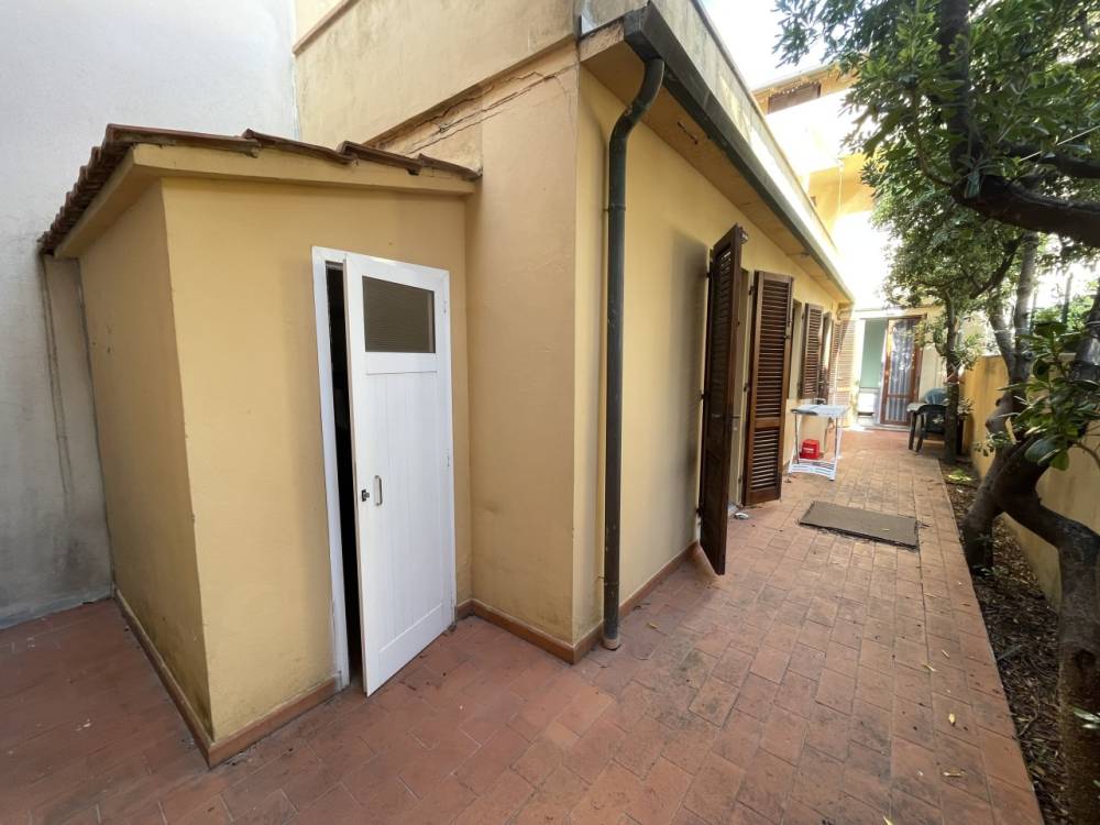 appartamento in vendita a Camaiore in zona Lido di Camaiore