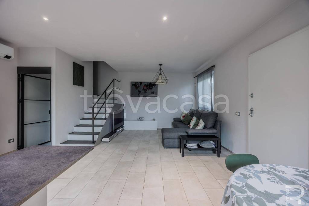 casa indipendente in vendita a Camaiore in zona Lido di Camaiore