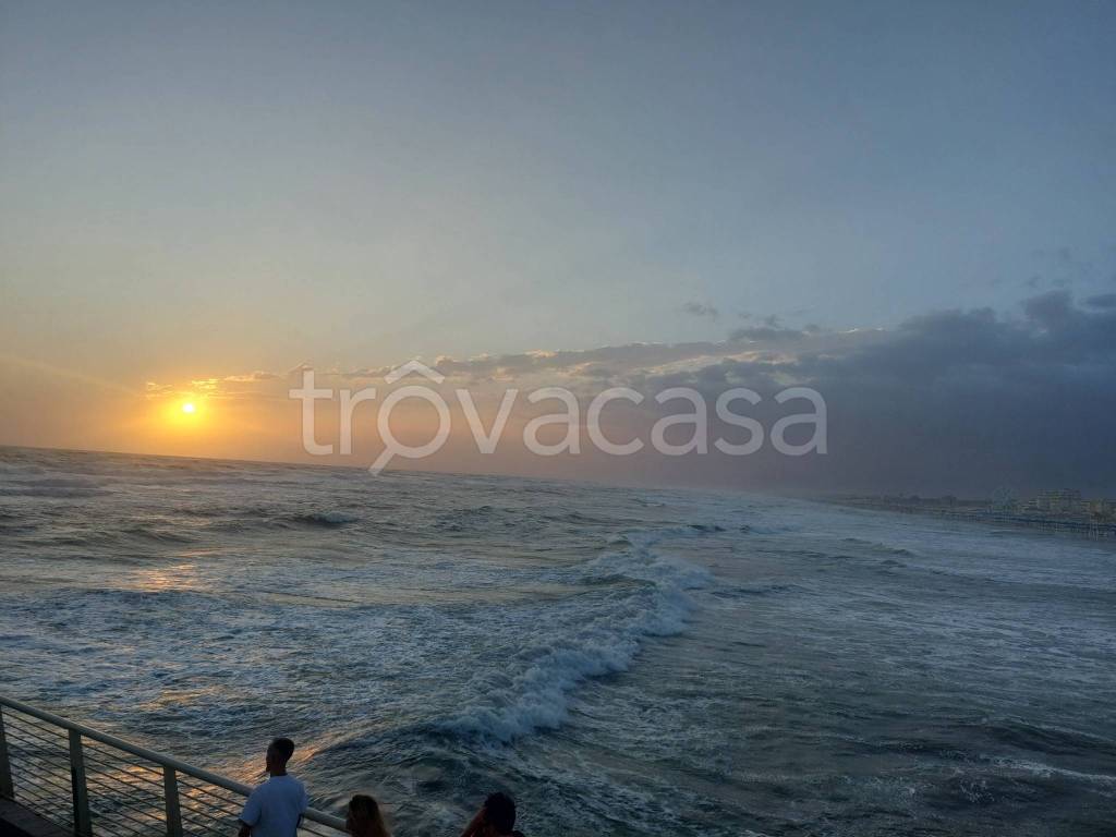 appartamento in vendita a Camaiore in zona Lido di Camaiore