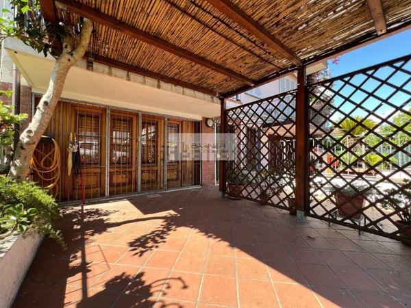 casa indipendente in vendita a Camaiore in zona Lido di Camaiore