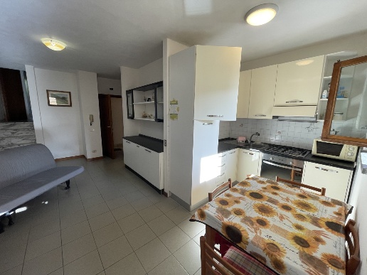 appartamento in vendita a Camaiore in zona Lido di Camaiore