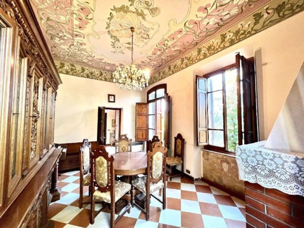 casa indipendente in vendita a Camaiore