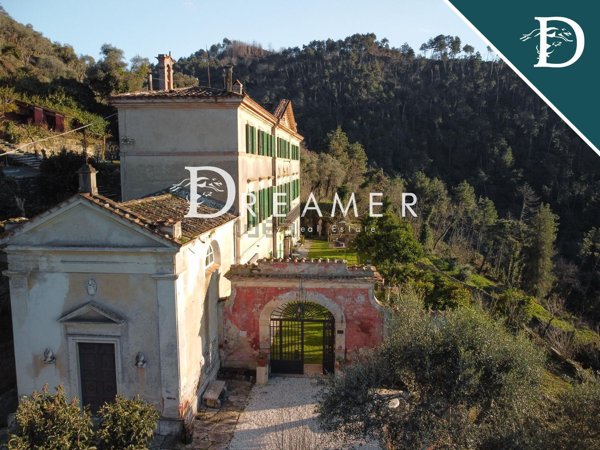 casa indipendente in vendita a Camaiore in zona Capezzano Pianore