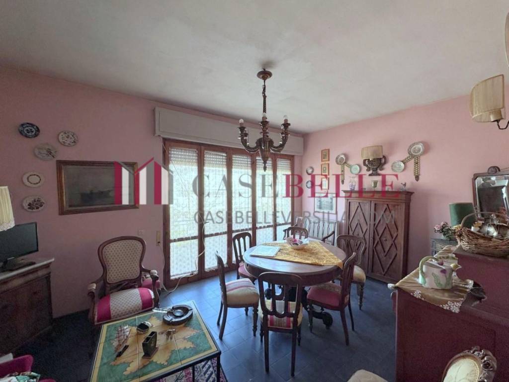 appartamento in vendita a Camaiore in zona Lido di Camaiore