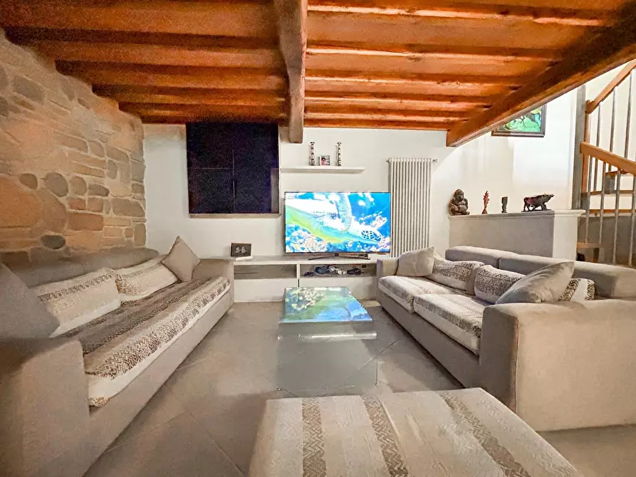 casa indipendente in vendita a Camaiore in zona Capezzano Pianore