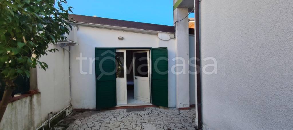 casa indipendente in vendita a Camaiore in zona Lido di Camaiore