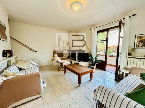 casa indipendente in vendita a Camaiore