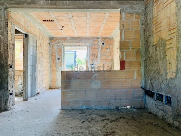 casa indipendente in vendita a Camaiore in zona Lido di Camaiore