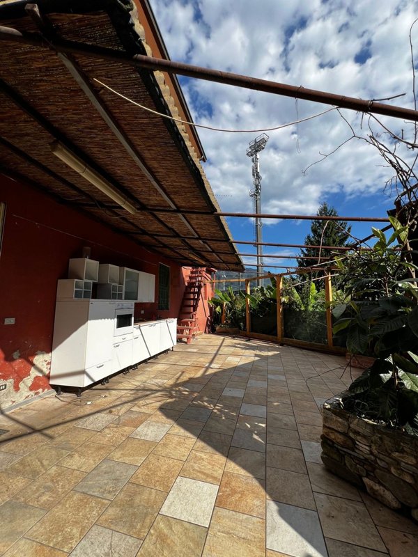 casa indipendente in vendita a Camaiore