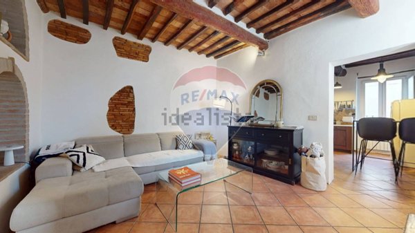 casa indipendente in vendita a Camaiore