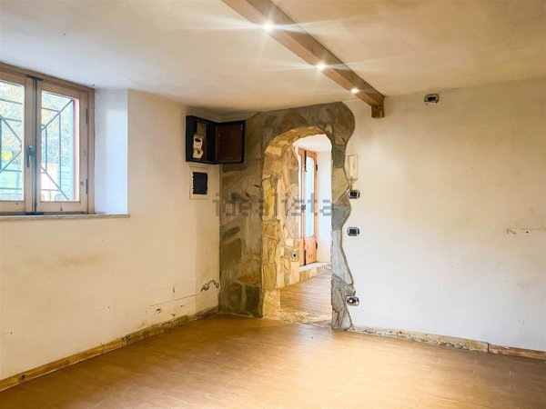 casa indipendente in vendita a Camaiore in zona Capezzano Pianore