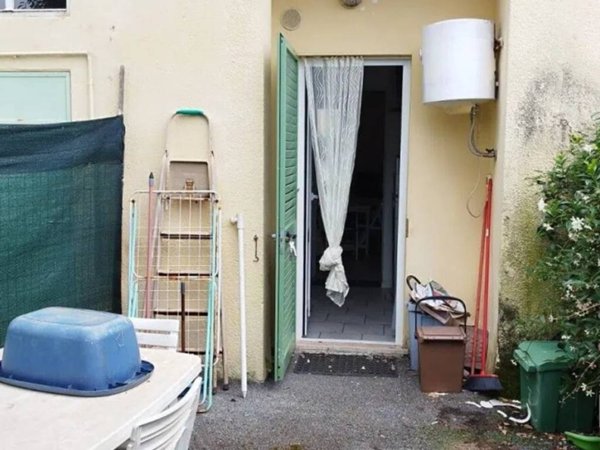 casa indipendente in vendita a Camaiore in zona Lido di Camaiore