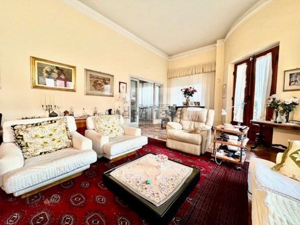 casa indipendente in vendita a Camaiore