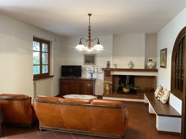 casa indipendente in vendita a Camaiore