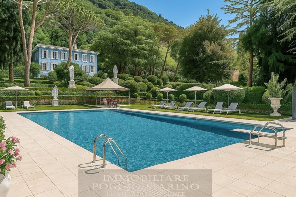 villa in vendita a Camaiore