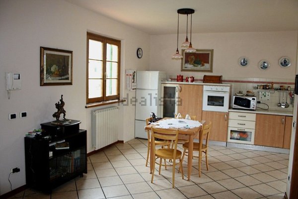 casa indipendente in vendita a Camaiore